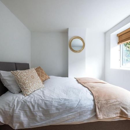 Cosy Flat In Free Parking Area, Next To Bus Stop Brighton Exterior foto