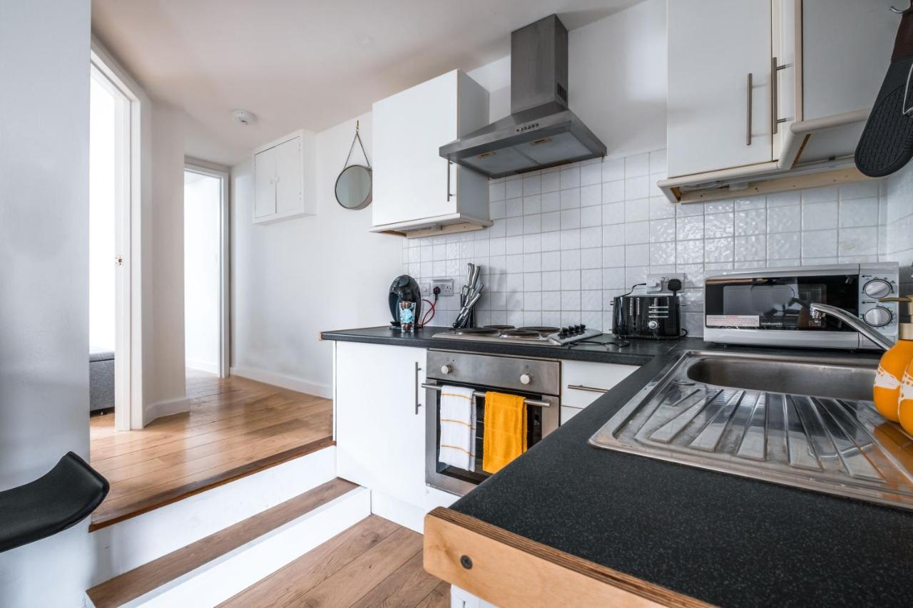 Cosy Flat In Free Parking Area, Next To Bus Stop Brighton Exterior foto