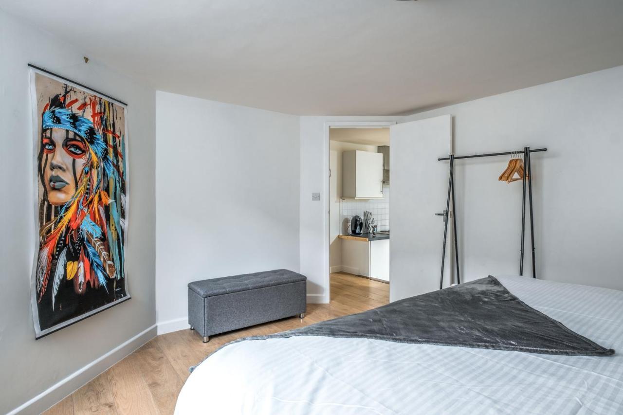 Cosy Flat In Free Parking Area, Next To Bus Stop Brighton Exterior foto