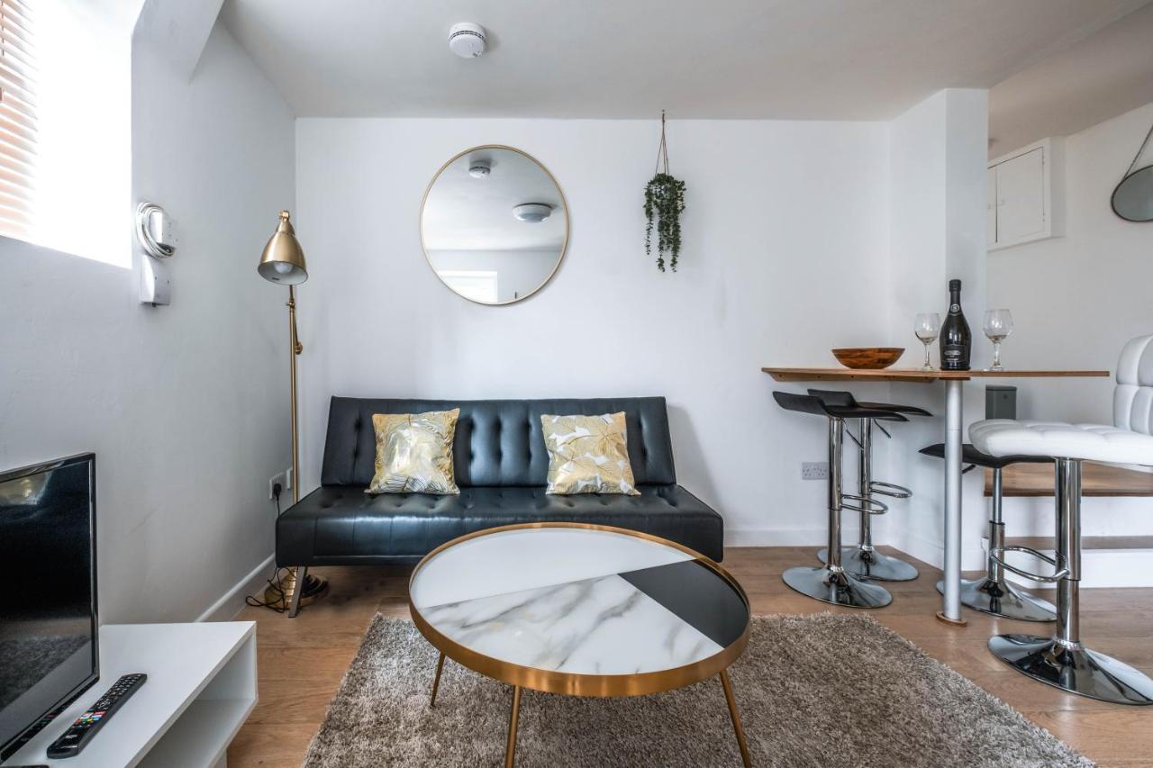 Cosy Flat In Free Parking Area, Next To Bus Stop Brighton Exterior foto